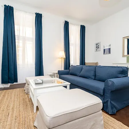 Ghetto - Gozsdu Court Szelenyi * Budapešť